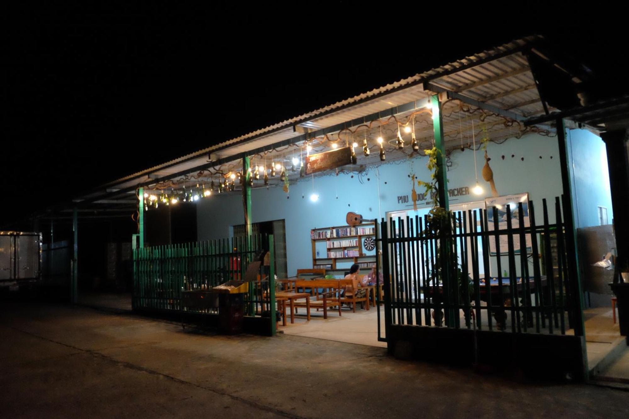 Phu Quoc Backpacker Hostel Ngoại thất bức ảnh